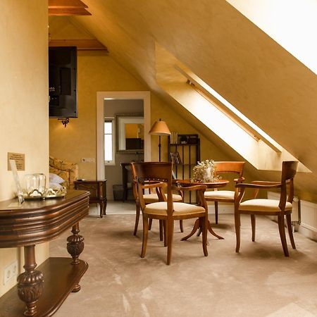 Apvalaus Stalo Klubas Gastro & Spa Hotel Trakai Exteriér fotografie